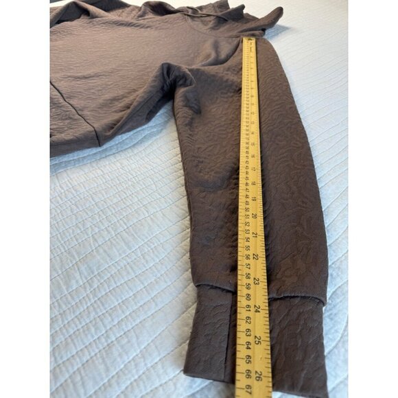 Juicy Couture Sport Cropped Quilt Top High Neck SZ XL Gym Mauve Taupe NEW - Picture 4 of 11